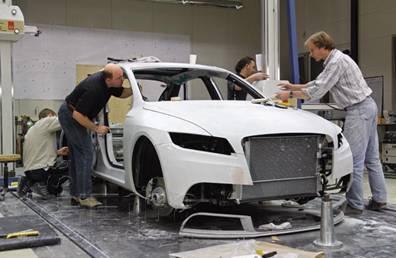 國外高新汽車公司已使用熱熔膠進(jìn)行生產(chǎn)