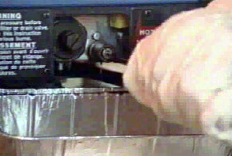 清洗熱熔膠殘留物的正確示范